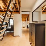 Luxurious 3-bedroom Flat With Sauna And Garage *