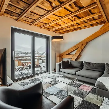 Luxurious 3-bedroom Flat With Sauna And Garage Apartamento