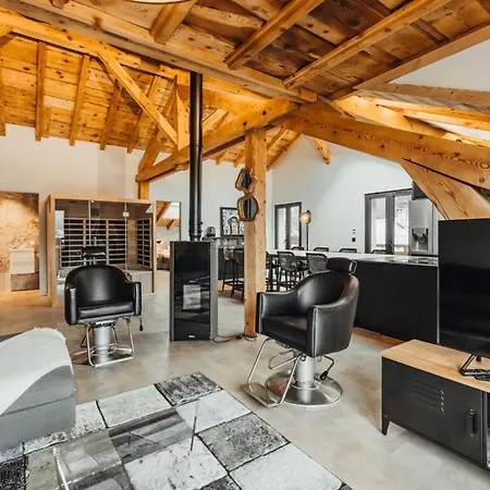 Luxurious 3-bedroom Flat With Sauna And Garage * 霞慕尼