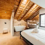 Luxurious 3-bedroom Flat With Sauna And Garage Chamonix
