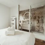 Luxurious 3-bedroom Flat With Sauna And Garage Apartmán