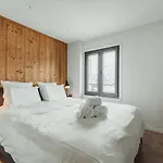 Luxurious 3-bedroom Flat With Sauna And Garage Apartmán *